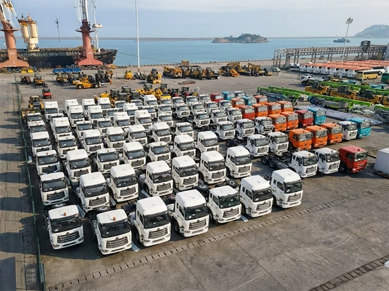 Kales trucks parked at the port waiting for export