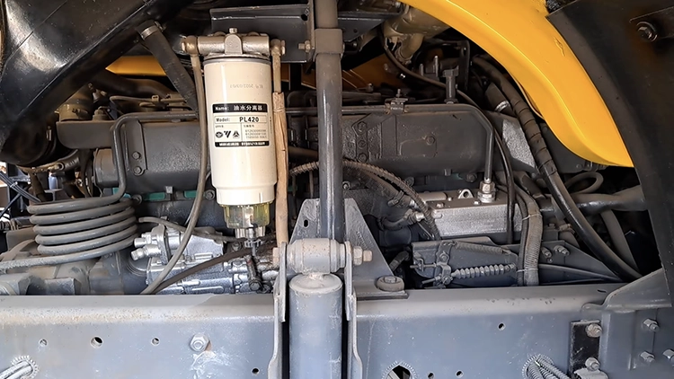 Refurbished WD615 engine with fresh paint and tidy wiring