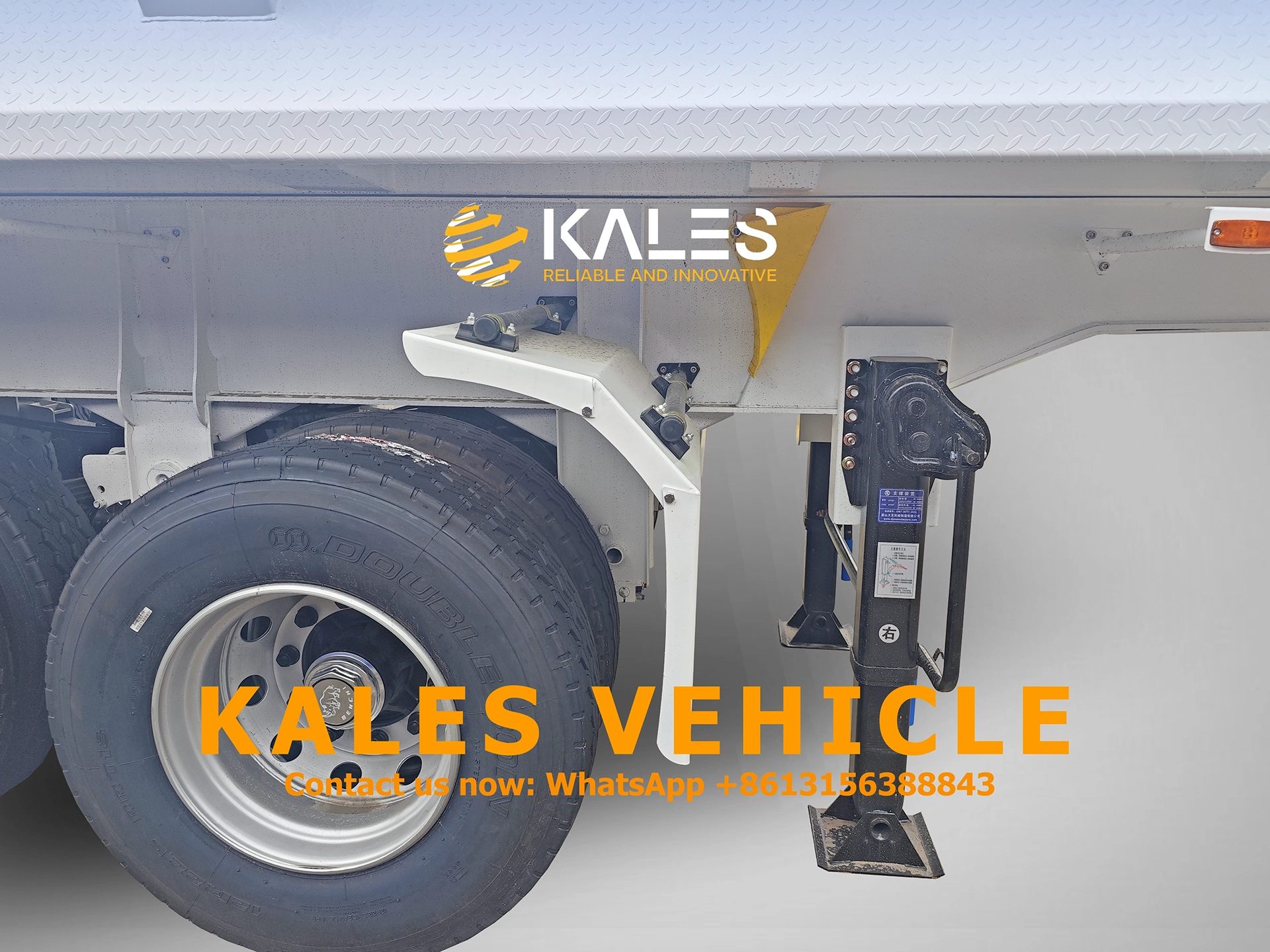 Detail view of JOST heavy-duty landing gear leg, aluminum alloy wheel rim, and premium tubeless tire